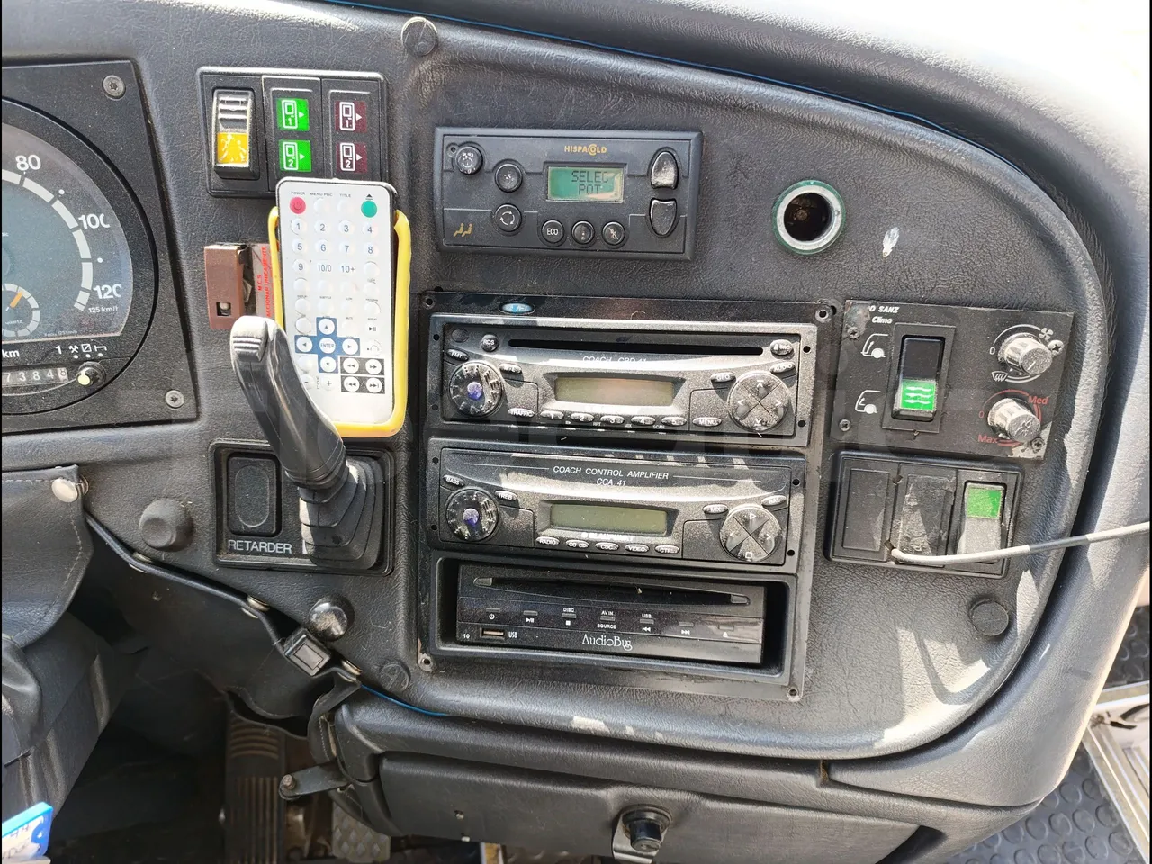 Scania Touring HD K114B4X2/ Euro 3 - 280 Kw - 12,850 Mt - onboard devices 2