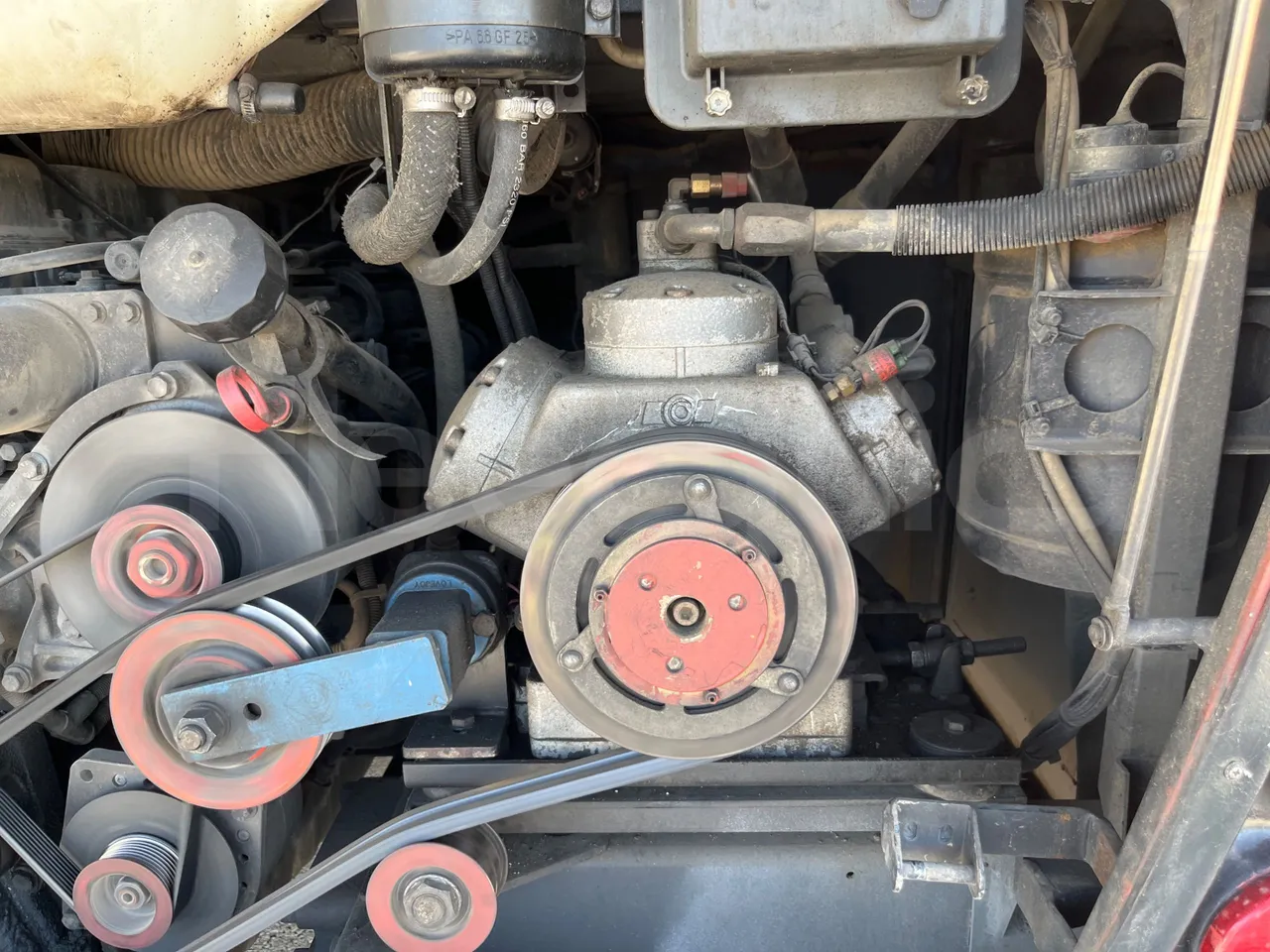 Scania Touring HD K114B4X2/ Euro 3 - 280 Kw - 12,850 Mt - air conditioning compressor (mandatory for bus to scrap)