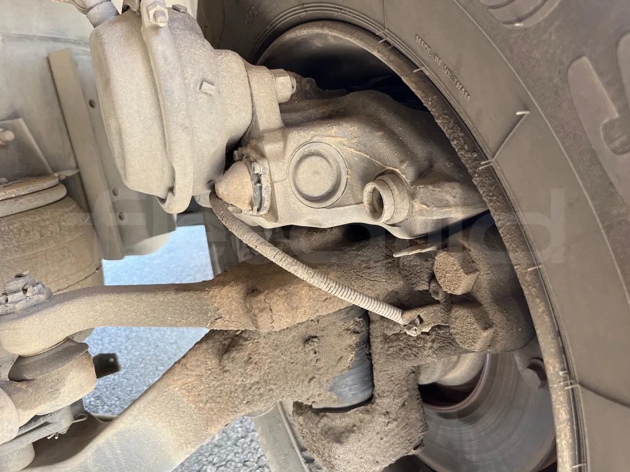 Scania Touring HD K114B4X2/ Euro 3 - 280 Kw - 12,850 Mt - front brake calipers right