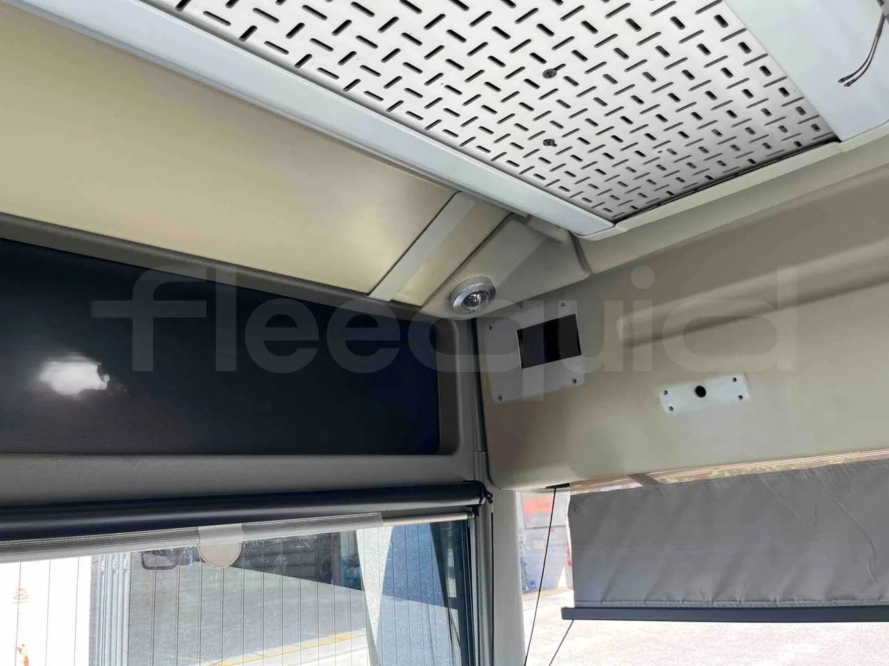Mercedes-Benz Integro - Roof Hatch 3