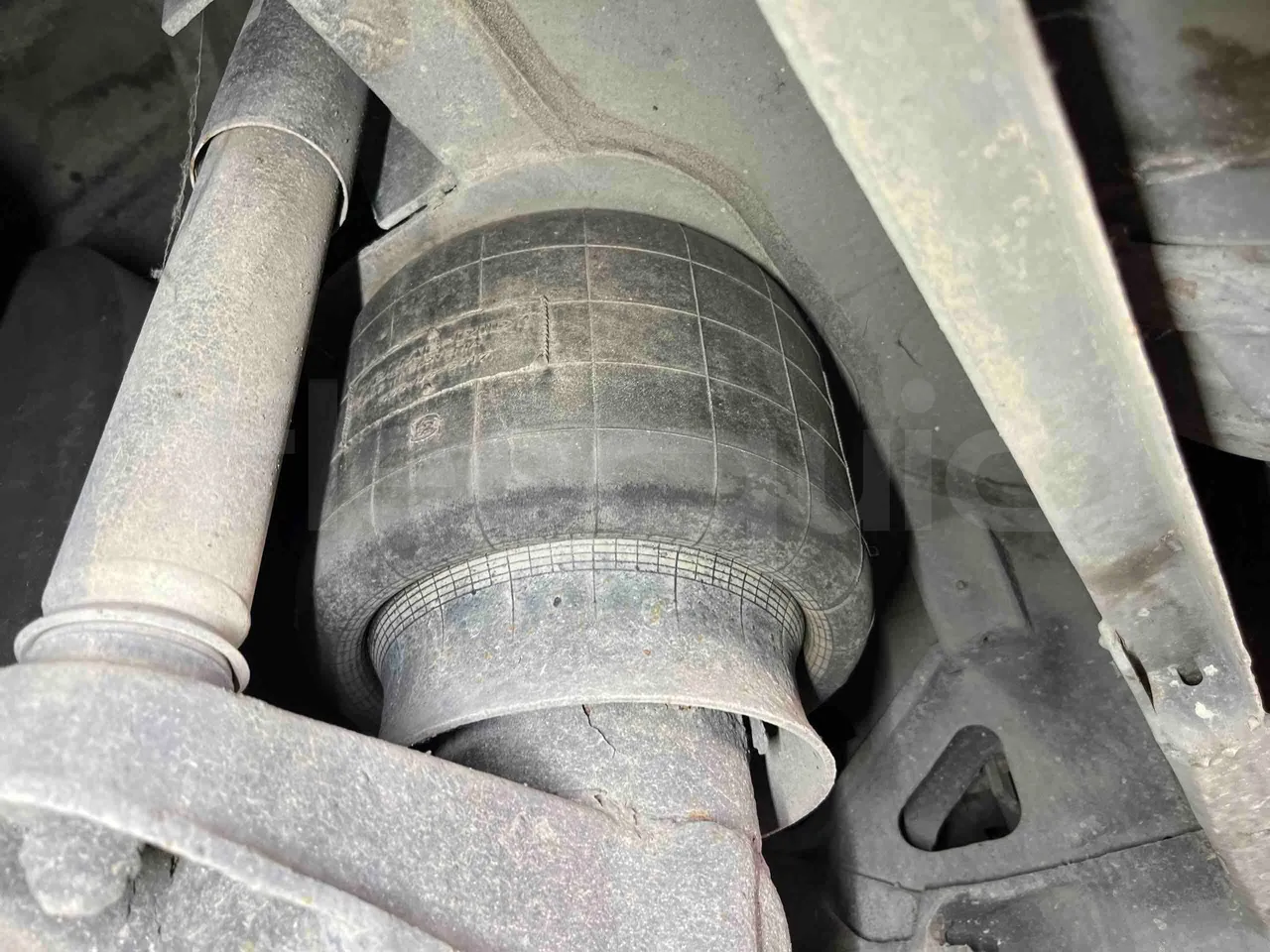 Mercedes-Benz Integro - Second Axle Shock Absorbers Left Side