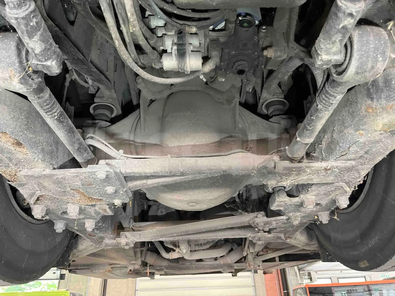 Mercedes-Benz Integro - Second Axle Central