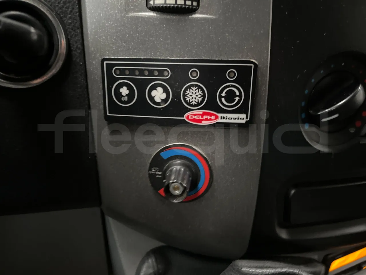 Mercedes-Benz Sprinter 516CDI - EUR5 - 120kW - 7.530m - radio accessories photo