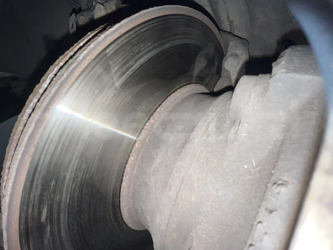 Mercedes-Benz Sprinter 516CDI - EUR5 - 120kW - 7.530m - front discs right