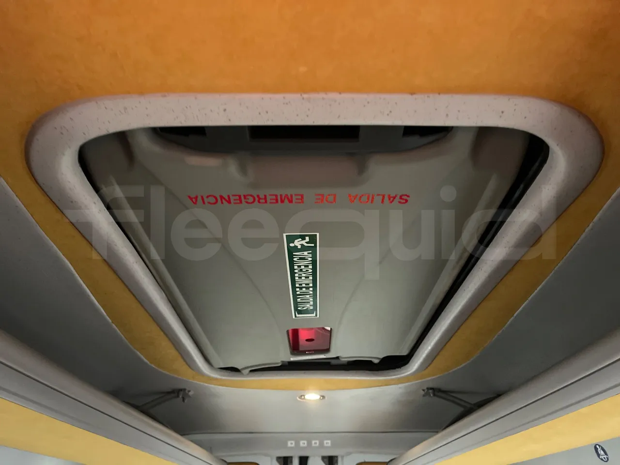 Mercedes-Benz Sprinter 516CDI - EUR5 - 120kW - 7.530m - roof hatch 1