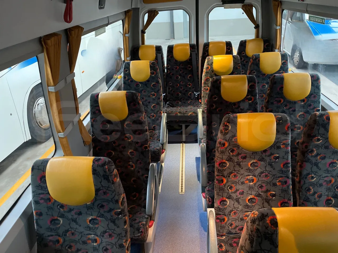 Mercedes-Benz Sprinter 516CDI - EUR5 - 120kW - 7.530m - reverse view middle aisle