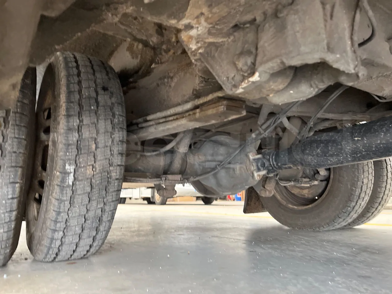 Mercedes-Benz Sprinter 516CDI - EUR5 - 120kW - 7.530m - axle 2 shock absorbers 1 left