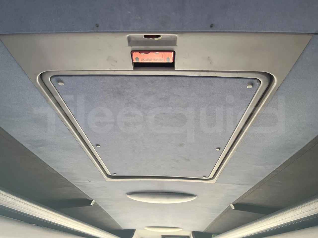 Mercedes-Benz 0 350 P55E3 -EUR3-310kW -11.98m - roof hatch 1