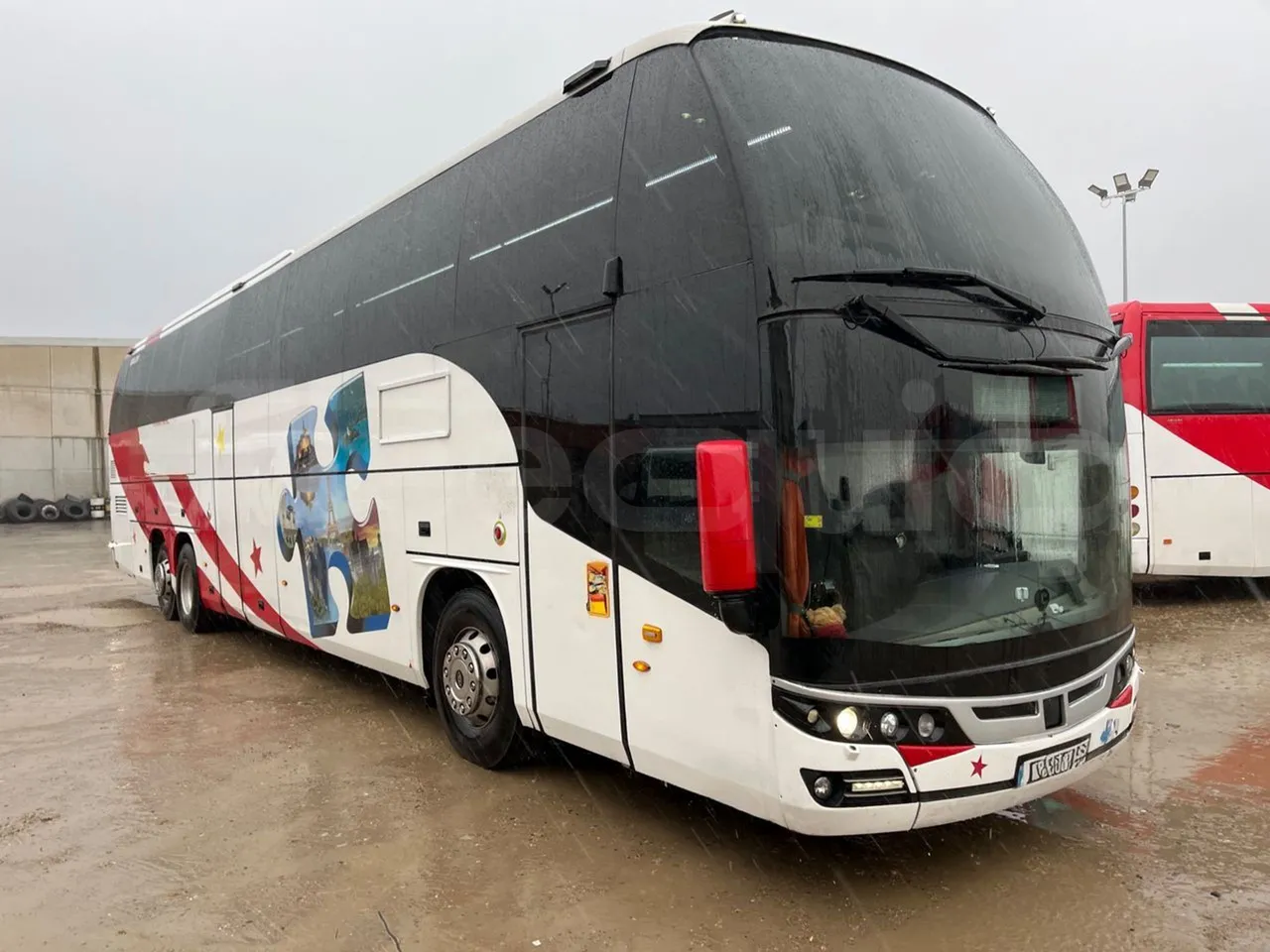 Volvo Beulas Glory B3RJ3C60C - Euro 6 - 345 kW - 14.600 mt - 3/4 front right doors