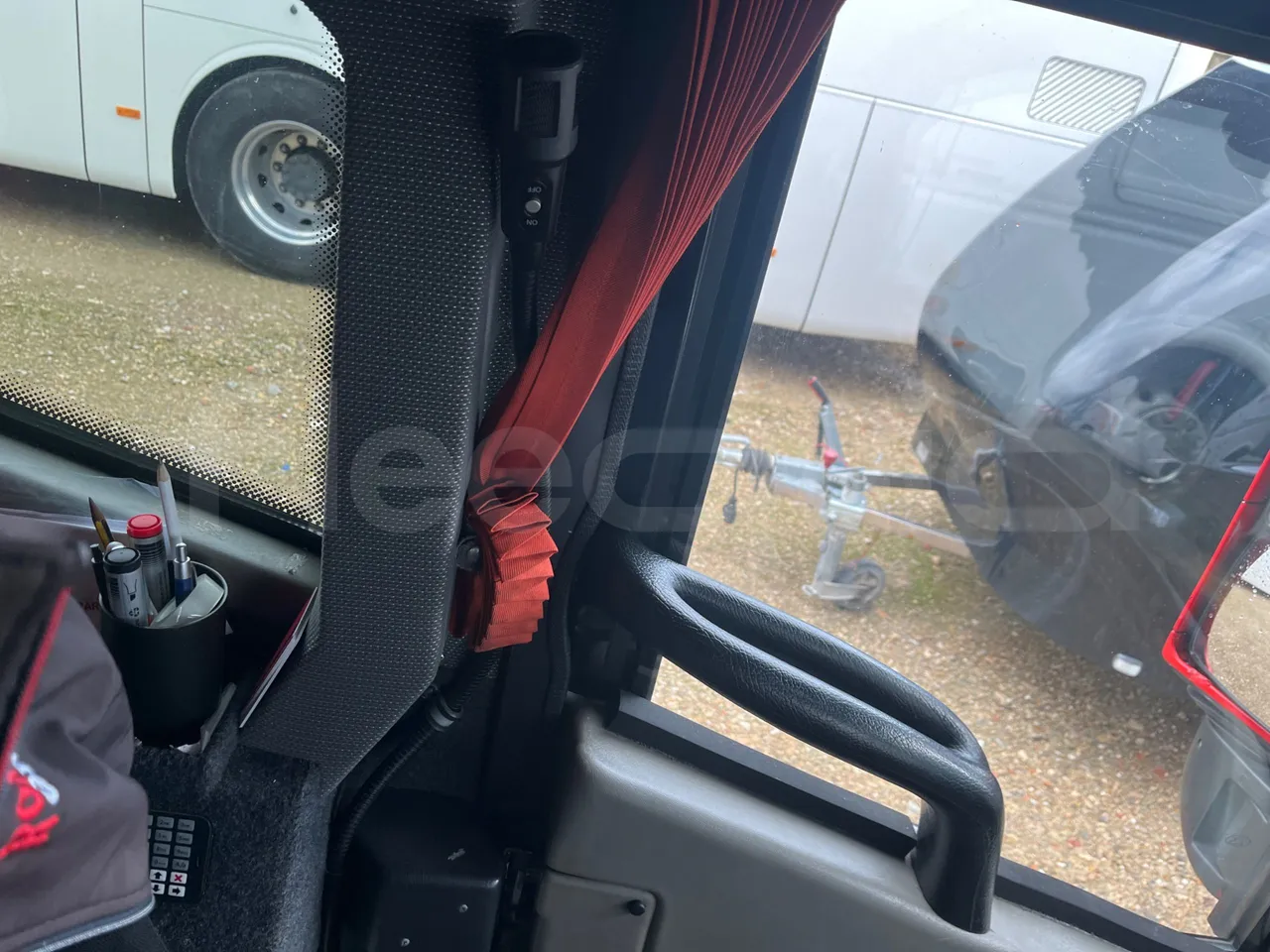 Volvo Beulas Glory B3RJ3C60C - Euro 6 - 345 kW - 14.600 mt - driver microphone accessories photo