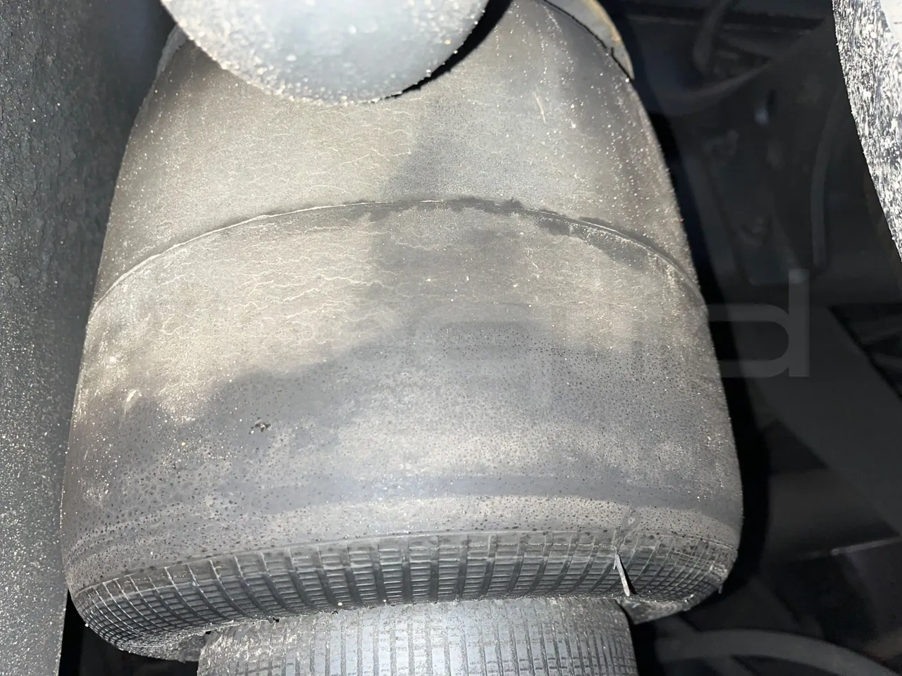 Volvo Beulas Glory B3RJ3C60C - Euro 6 - 345 kW - 14.600 mt - axel 2 air springs 2 left