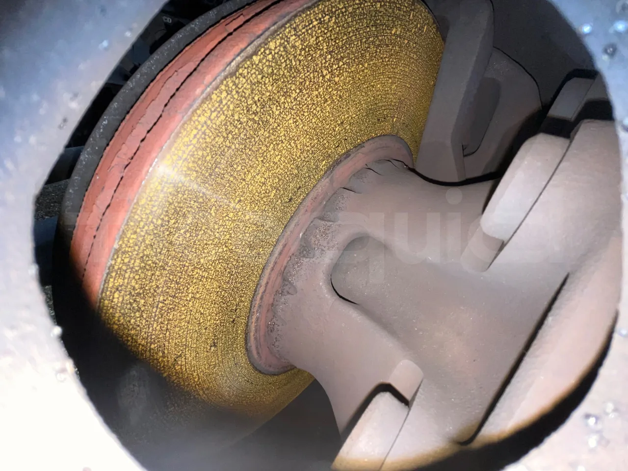 Volvo Beulas Glory B3RJ3C60C - Euro 6 - 345 kW - 14.600 mt - front discs left