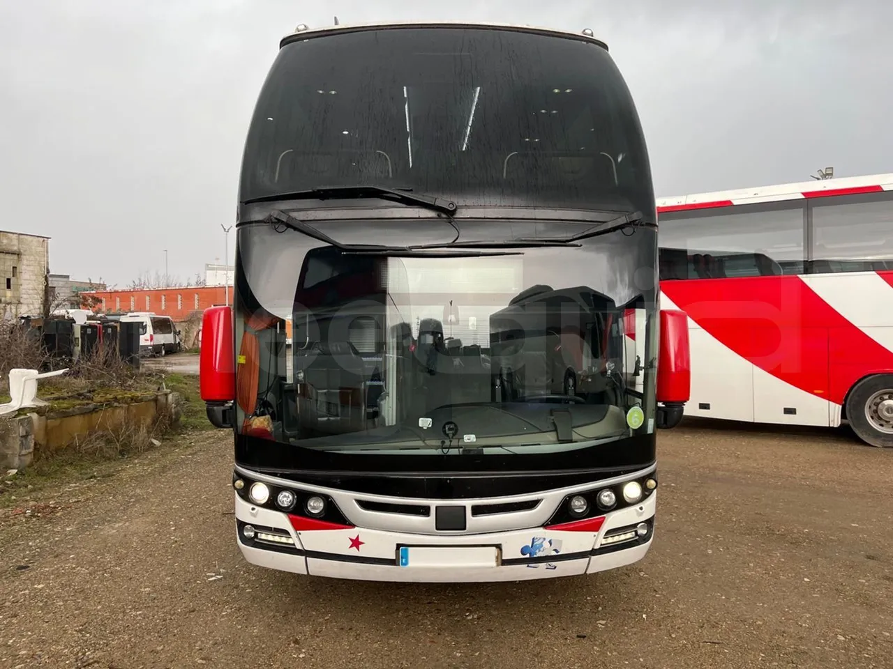 Volvo Beulas Glory B3RJ3C60C - Euro 6 - 345 kW - 14.600 mt - front photo