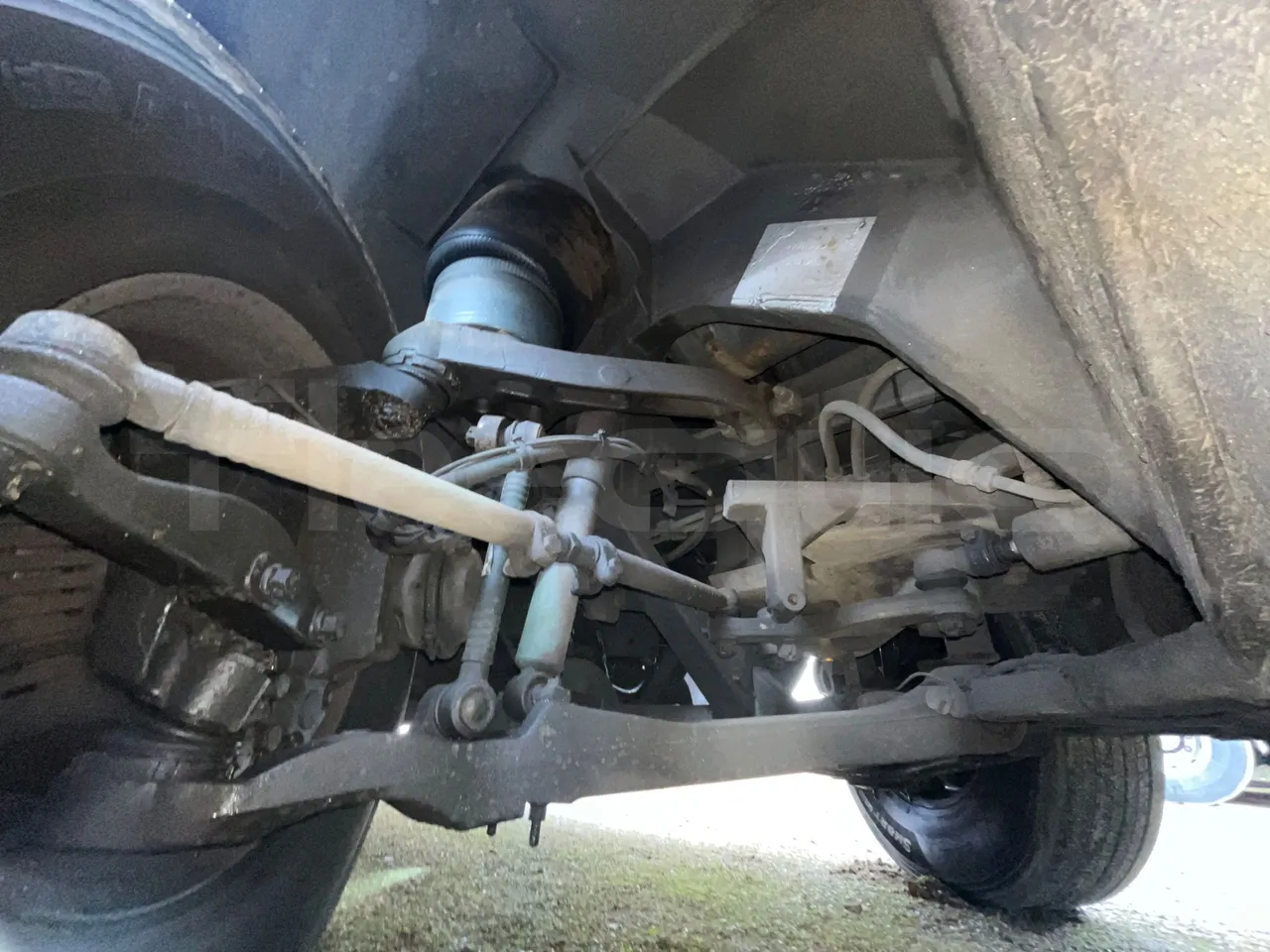 Volvo Beulas Glory B3RJ3C60C - Euro 6 - 345 kW - 14.600 mt - front shock absorbers right