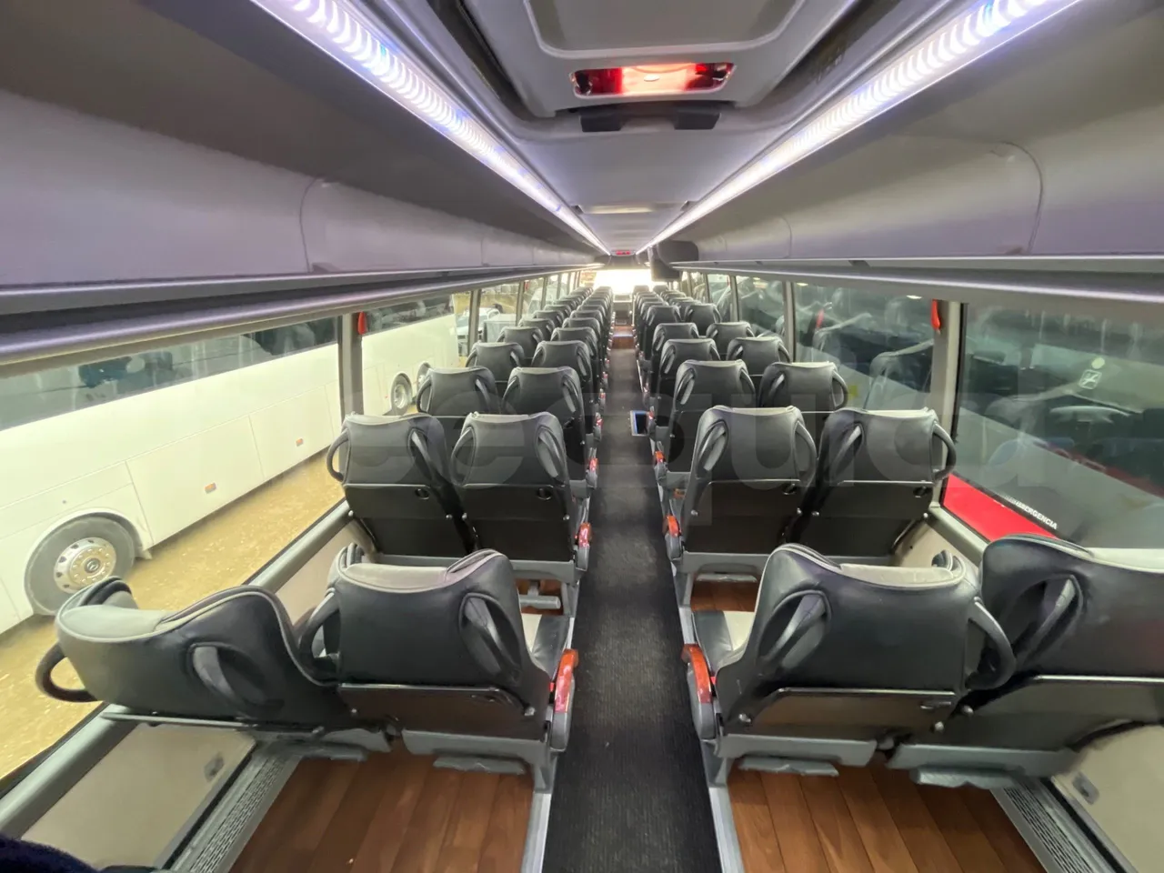 Volvo Beulas Glory B3RJ3C60C - Euro 6 - 345 kW - 14.600 mt - forward view all seats last row height