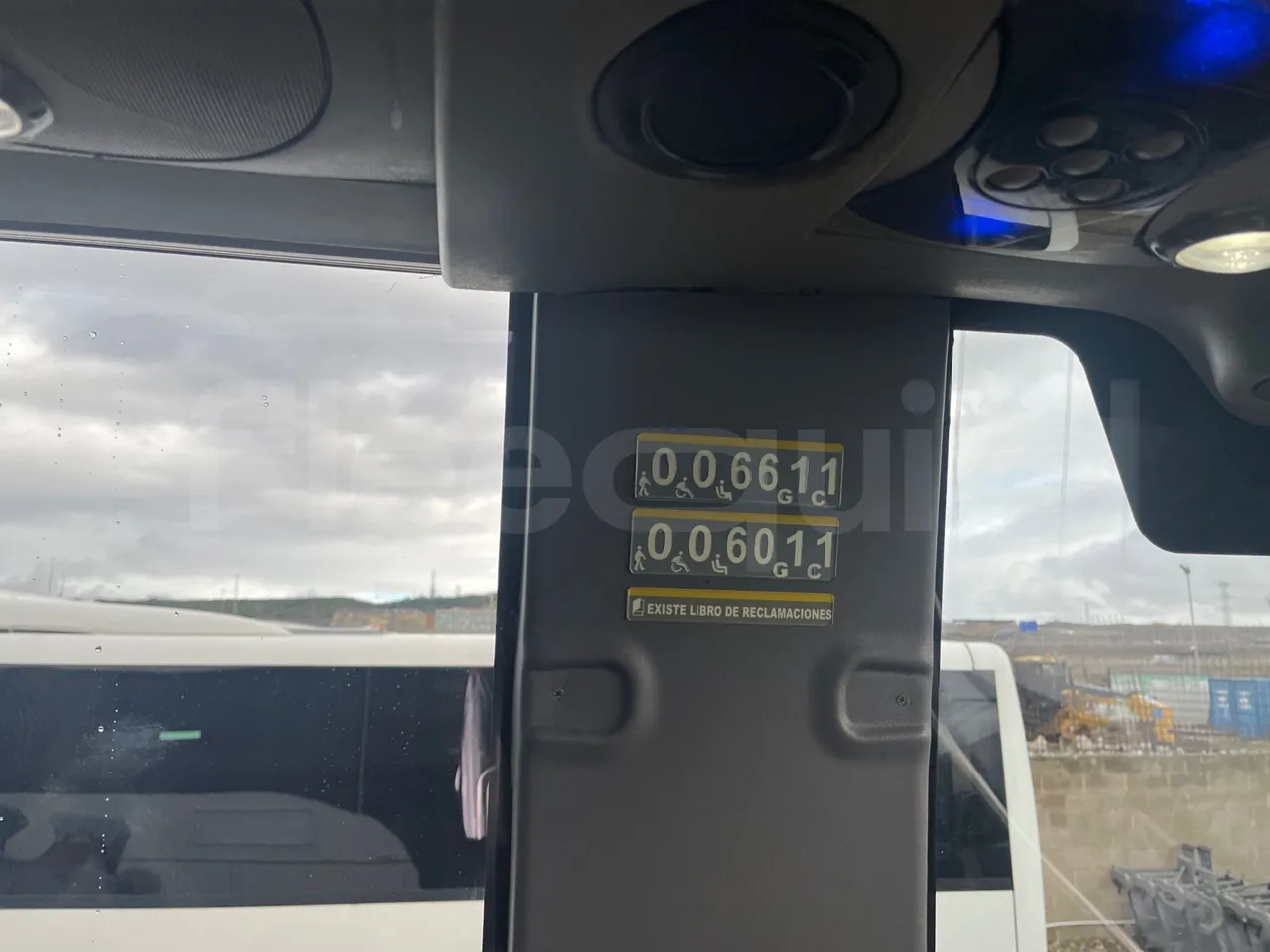 Volvo Beulas Glory B3RJ3C60C - Euro 6 - 345 kW - 14.600 mt - seat plate photo