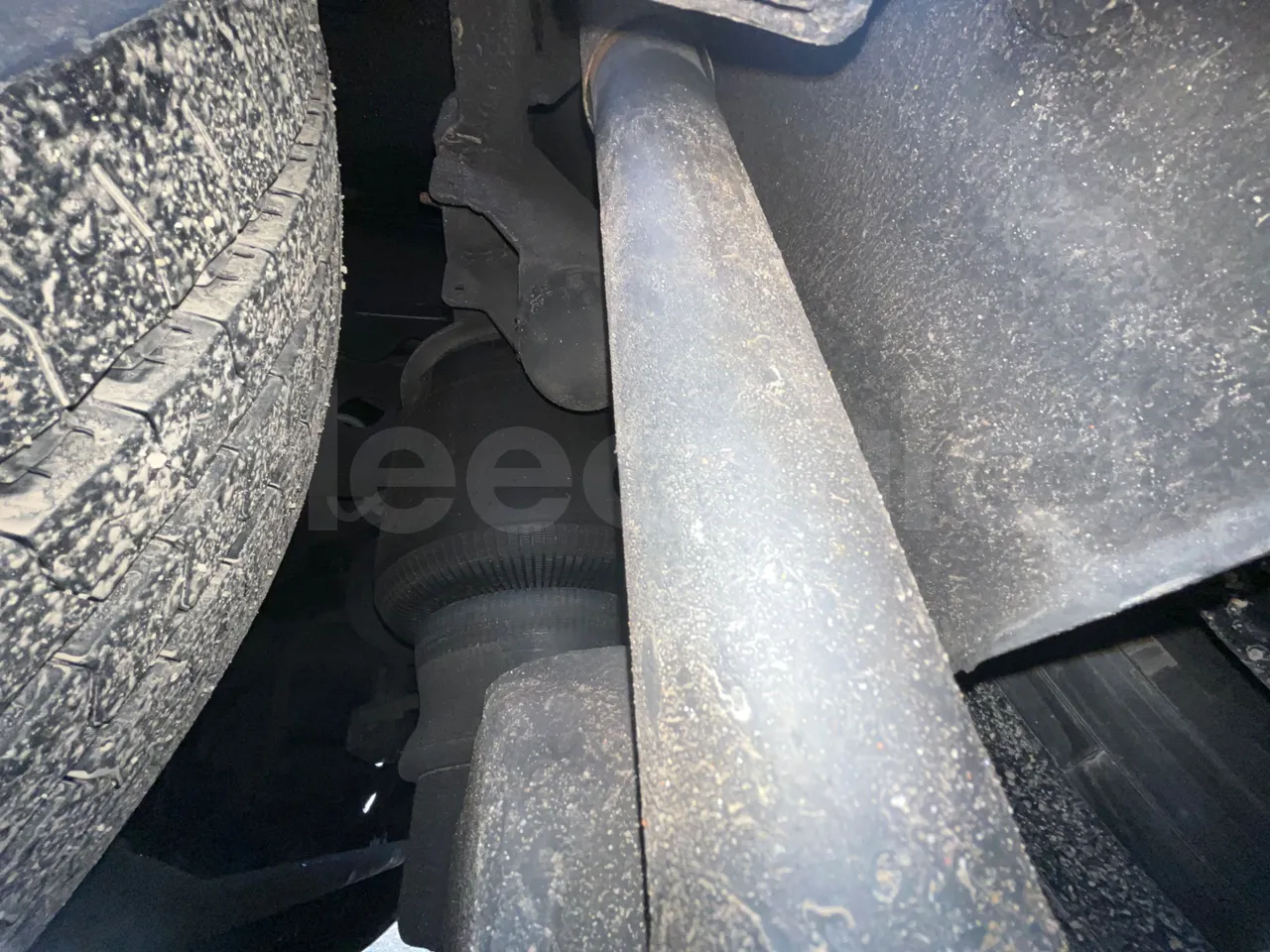 Volvo Beulas Glory B3RJ3C60C - Euro 6 - 345 kW - 14.600 mt - axle 2 shock absorbers 2 left