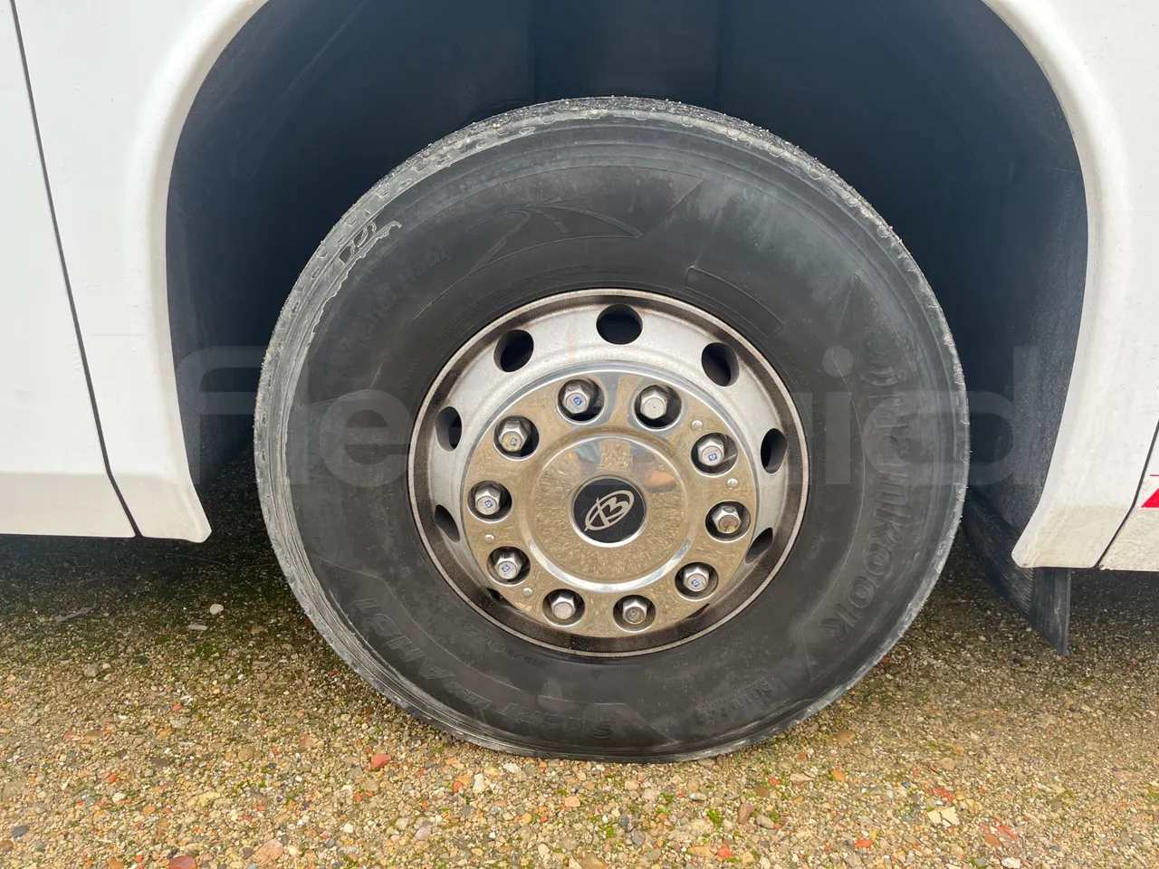 Volvo Beulas Glory B3RJ3C60C - Euro 6 - 345 kW - 14.600 mt - front left tire measurements