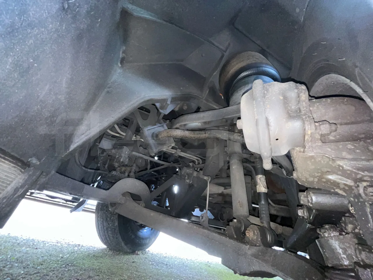 Volvo Beulas Glory B3RJ3C60C - Euro 6 - 345 kW - 14.600 mt - front axle right side