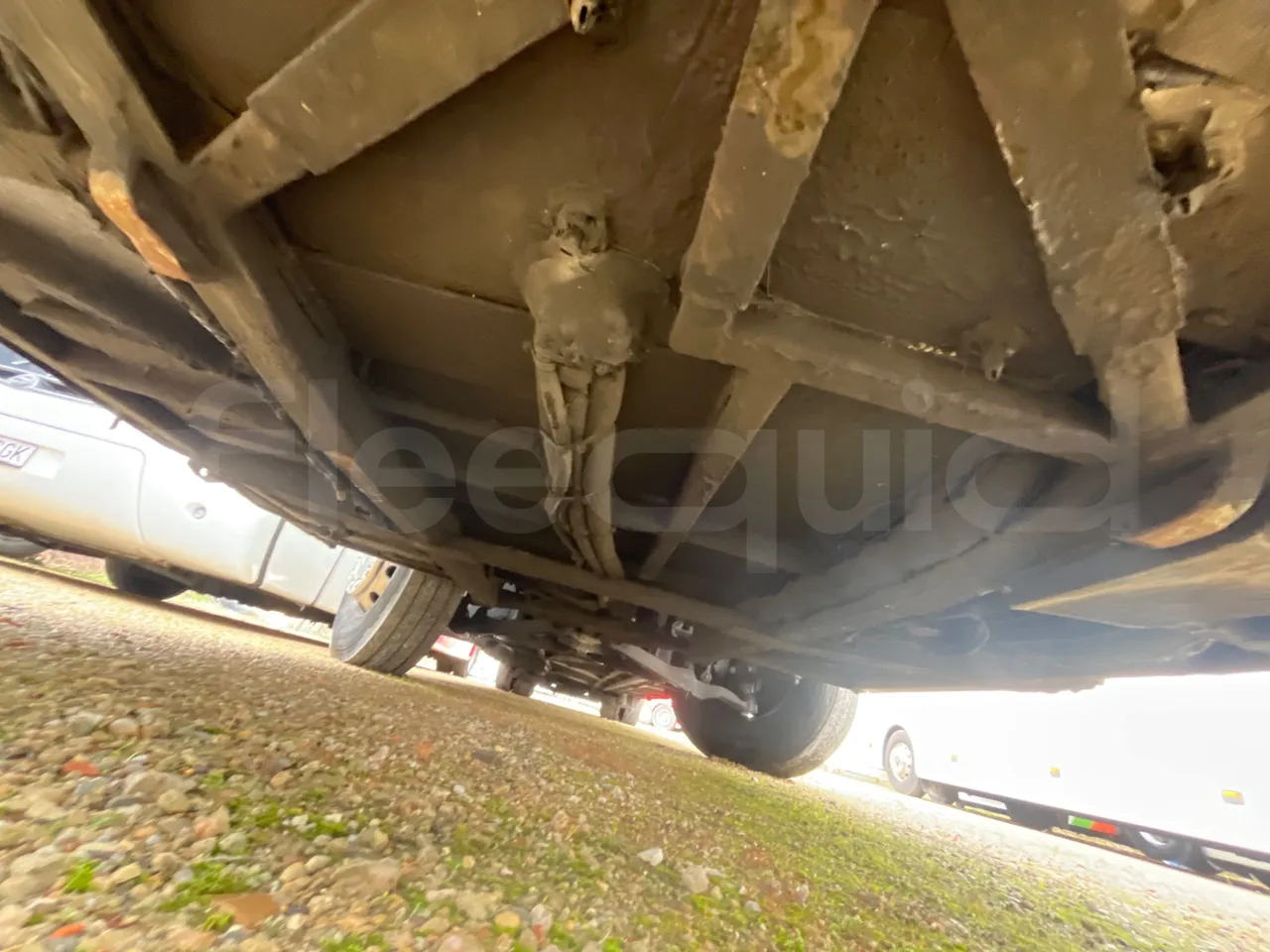 Volvo Beulas Glory B3RJ3C60C - Euro 6 - 345 kW - 14.600 mt - front undercarriage from front