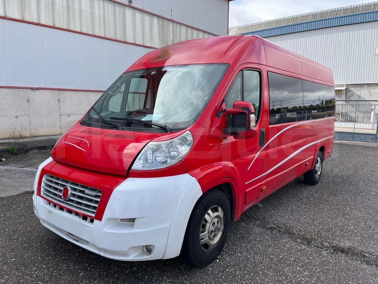 Fiat Ducato 250EDMMCBZL - EUR4 - 115.5kW - 6.363m - 3/4 front left