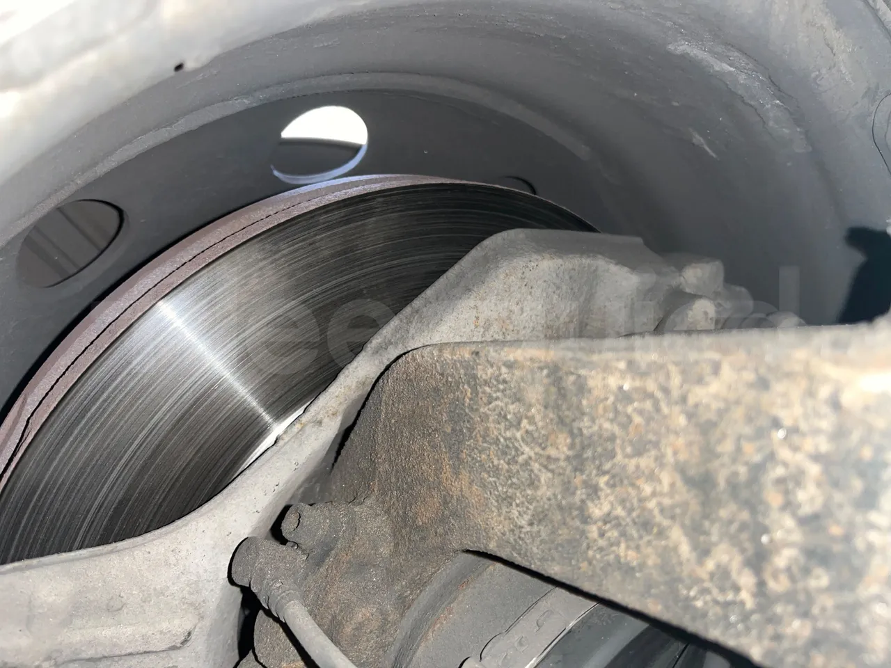 Fiat Ducato 250EDMMCBZL - EUR4 - 115.5kW - 6.363m - front discs left