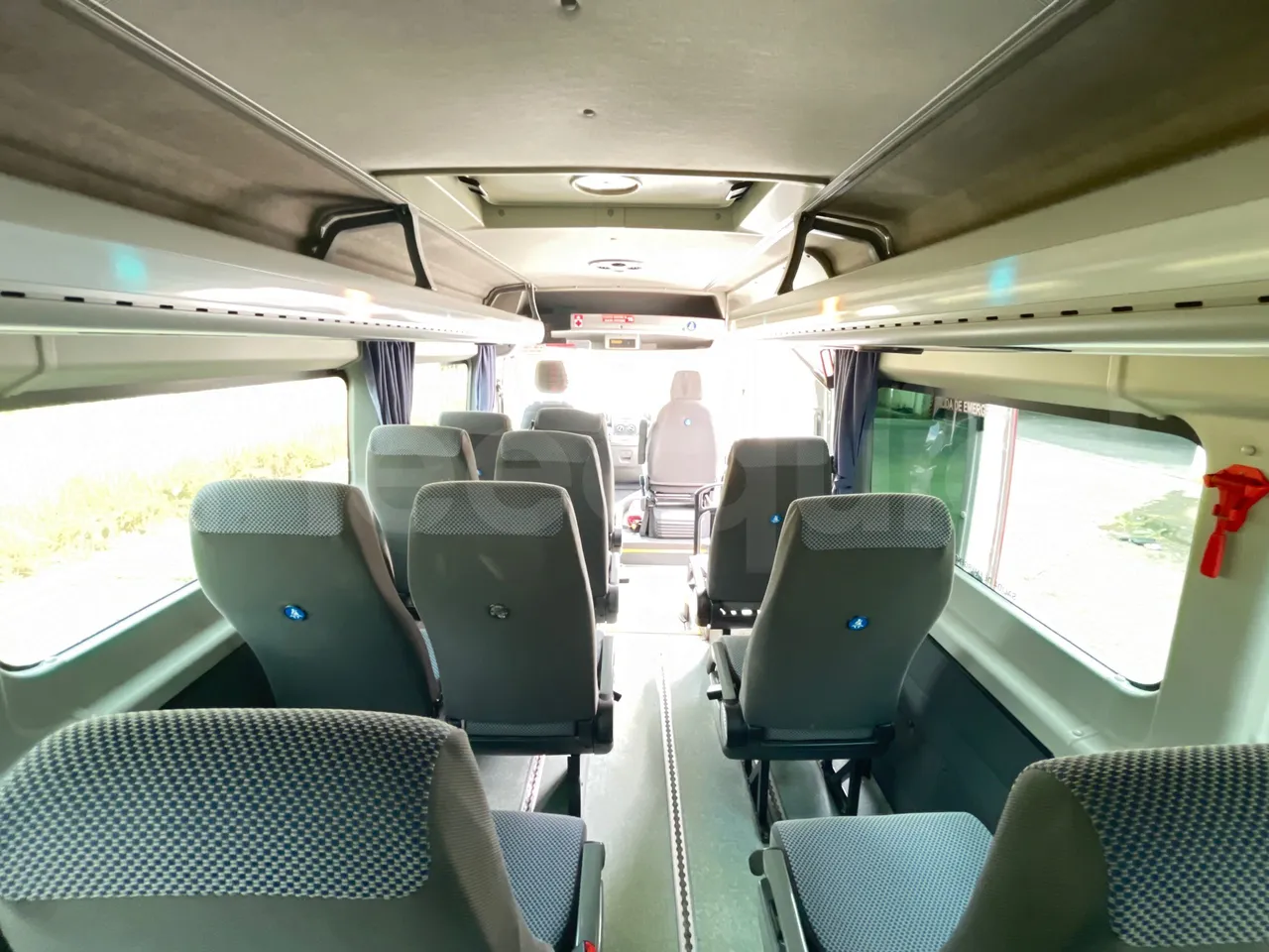 Fiat Ducato 250EDMMCBZL - EUR4 - 115.5kW - 6.363m - forward view middle aisle