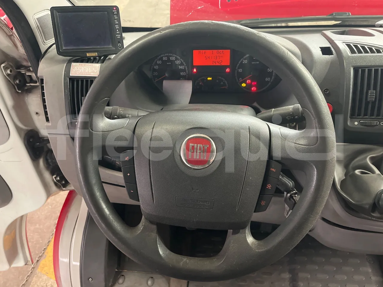 Fiat Ducato 250EDMMCBZL - EUR4 - 115.5kW - 6.363m - steering wheel photo