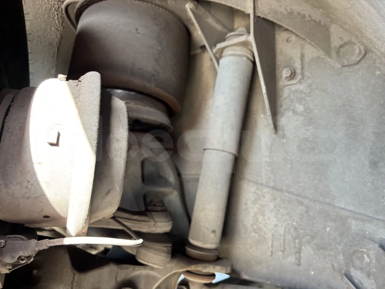 Man Castrosua - First Axle Shock Absorbers Left Side