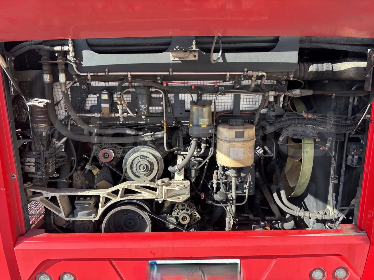 Man Castrosua - Rear Hatch Open