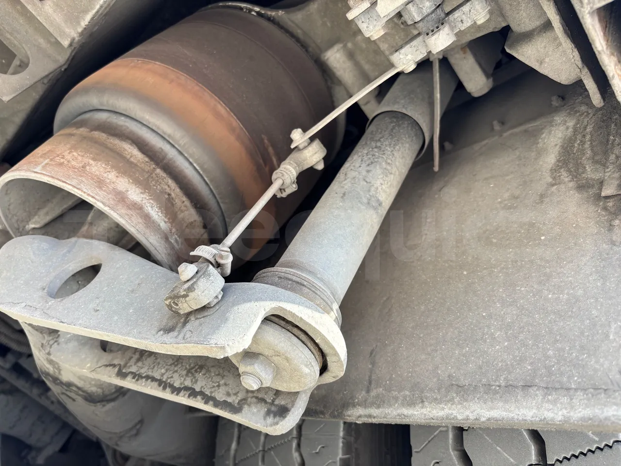 Man Castrosua - Second Axle First Shock Absorbers Left Side
