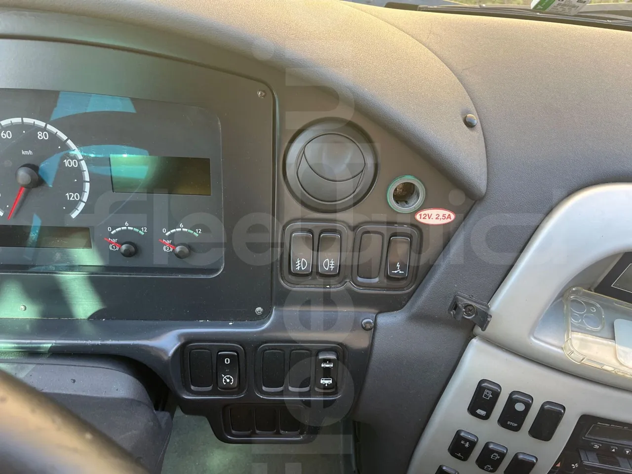 Scania Irizar K420EB -EUR4-309kW-12.92m - onboard devices 1