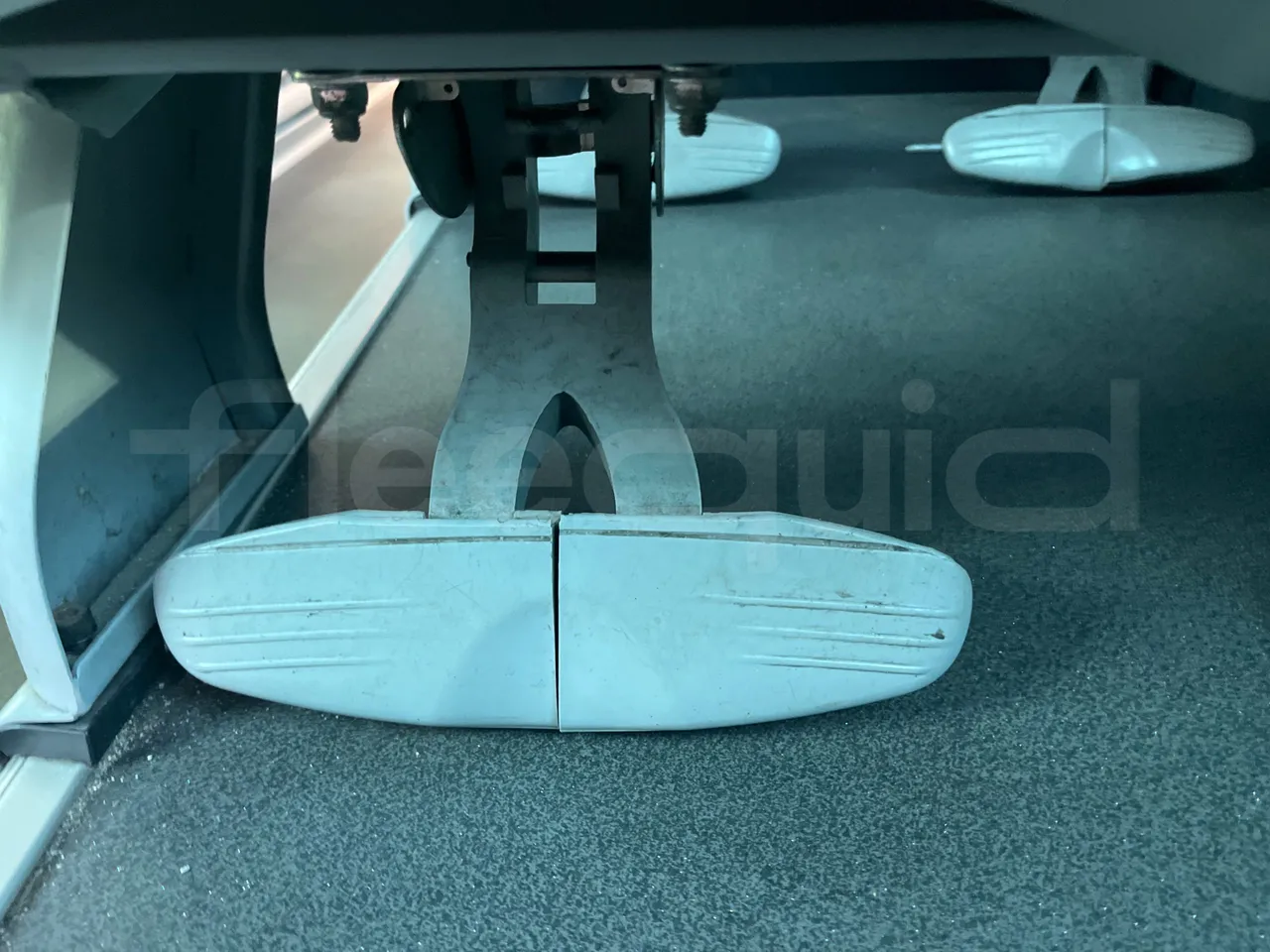 Scania Irizar K420EB -EUR4-309kW-12.92m - footrest detail photo