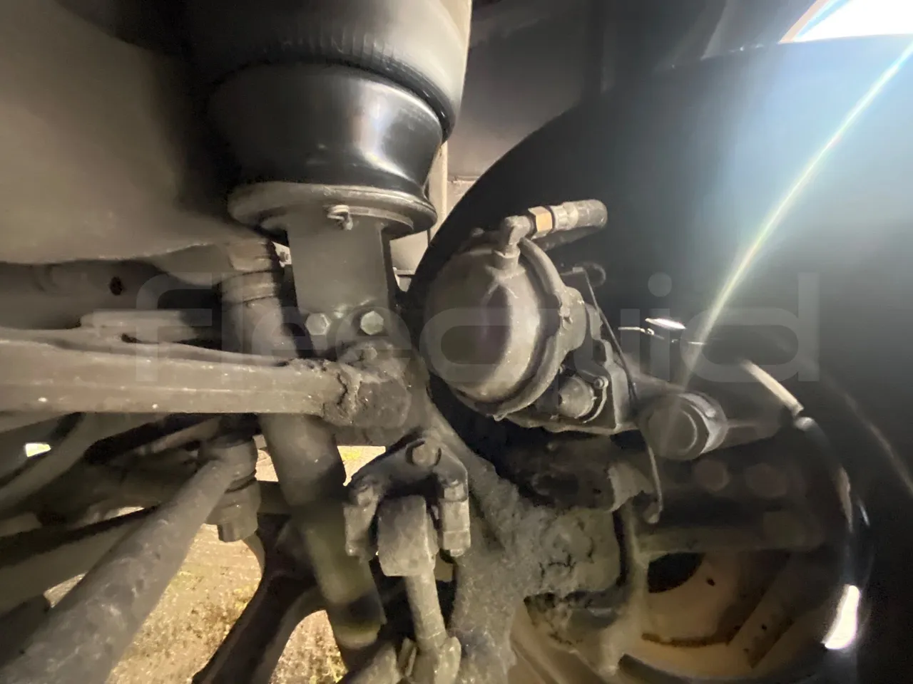 Scania Irizar K420EB -EUR4-309kW-12.92m - front air springs left