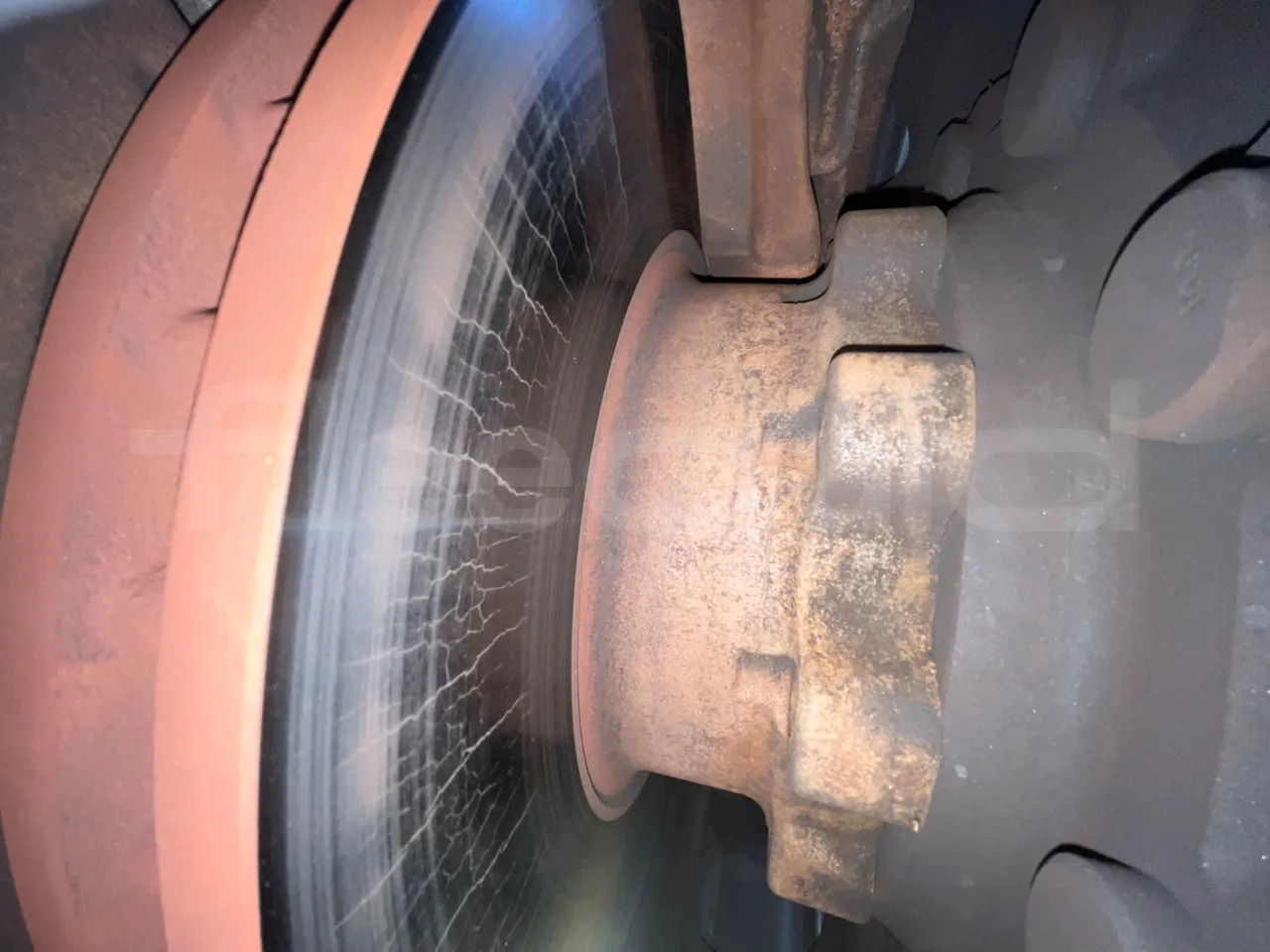 Scania Irizar K420EB -EUR4-309kW-12.92m - front brake calipers left