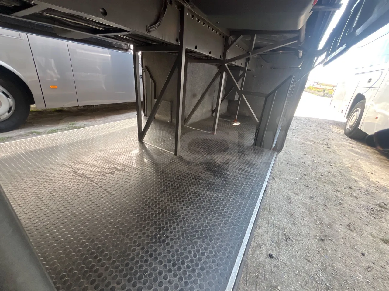 Scania Irizar K420EB -EUR4-309kW-12.92m - internal frame rust check