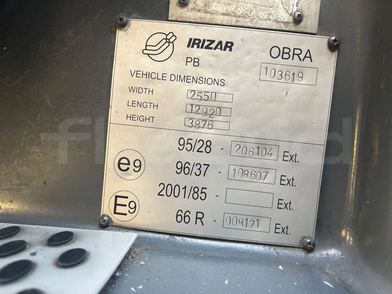 Scania Irizar K420EB -EUR4-309kW-12.92m - vehicle plate photo