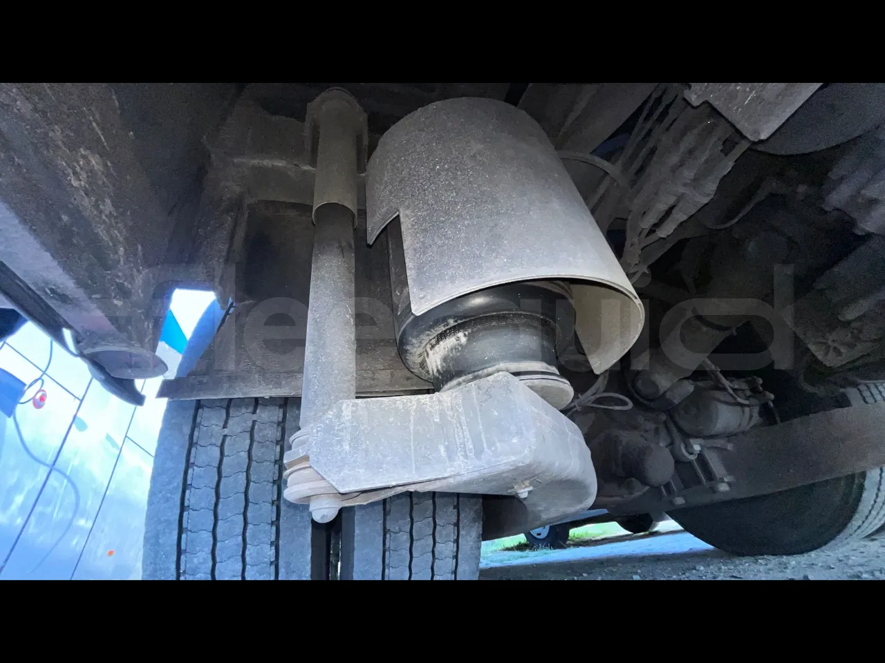 Scania Irizar K420EB -EUR4-309kW-12.92m - axle 2 shock absorbers 1 left