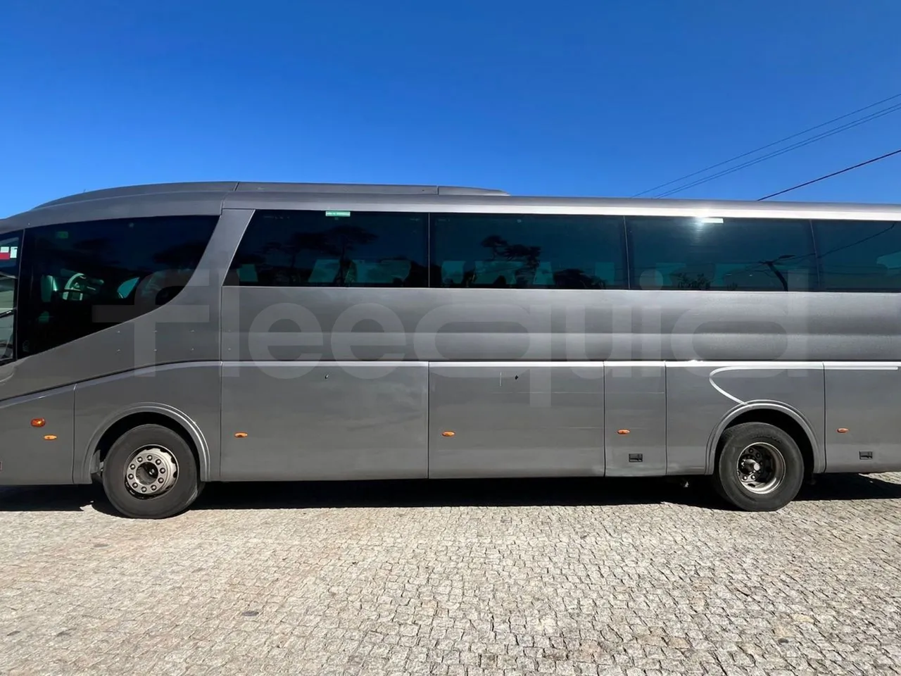 Scania Irizar K420EB -EUR4-309kW-12.92m - left side photo