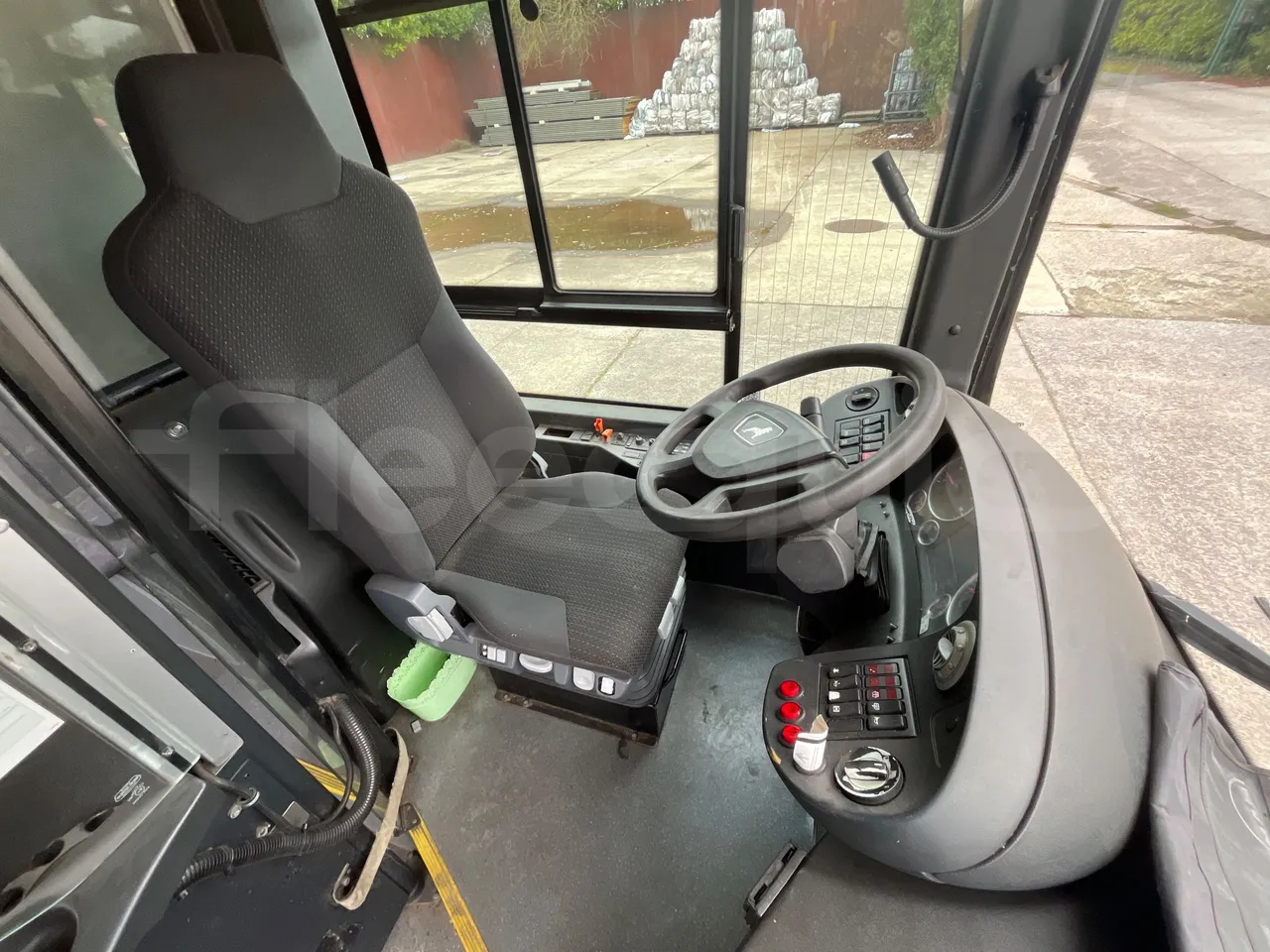 Man Lion's City A21 - EUR5 - 206kW - 11.980m - driver's seat photo