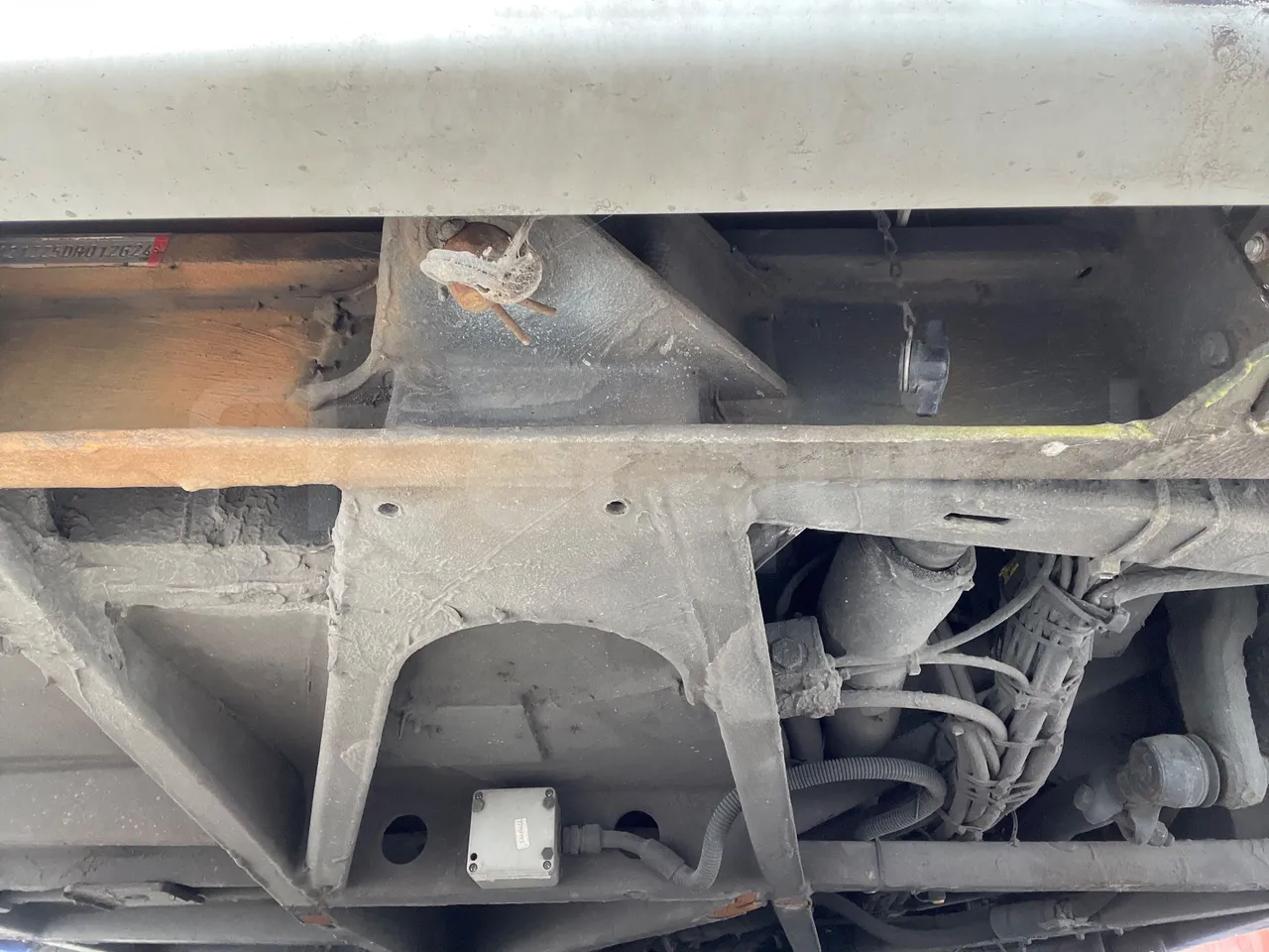 Man Lion's City A21 - EUR5 - 206kW - 11.980m - front undercarriage from front