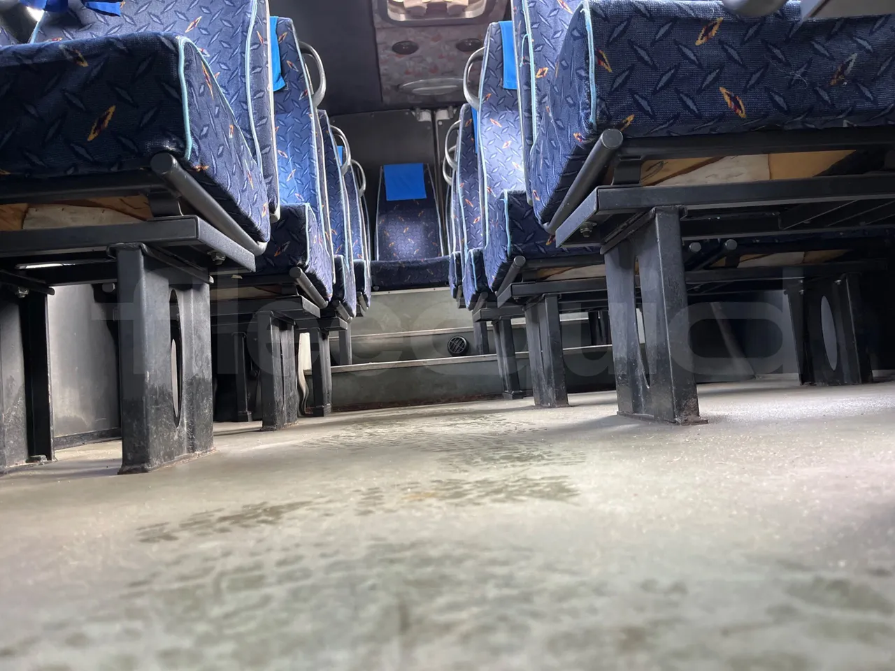 Mercedes-Benz 313 CDI   CDI - Euro3 - 95kW - 5.640mt - seat brackets photo