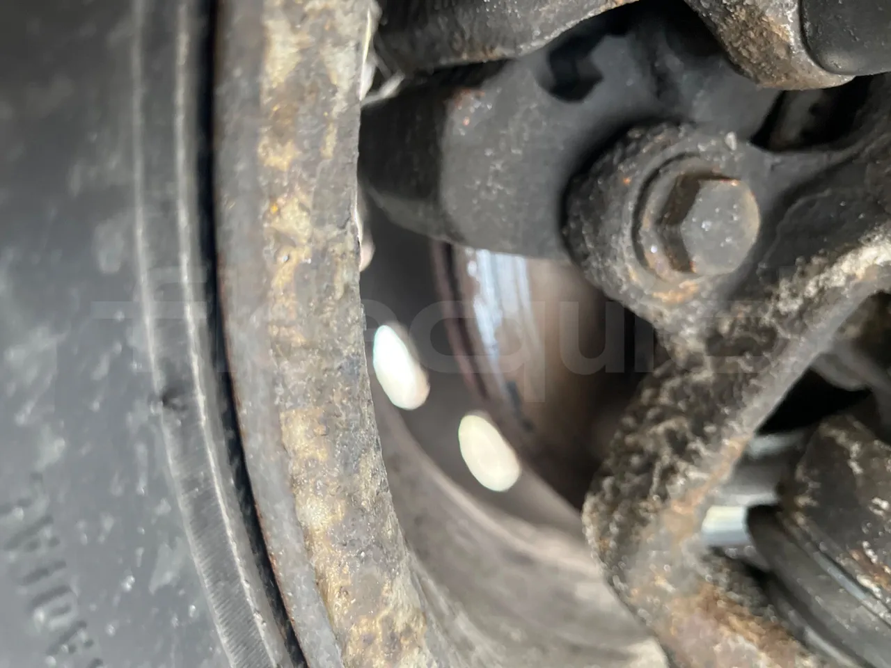 Mercedes-Benz 313 CDI   CDI - Euro3 - 95kW - 5.640mt - front discs left