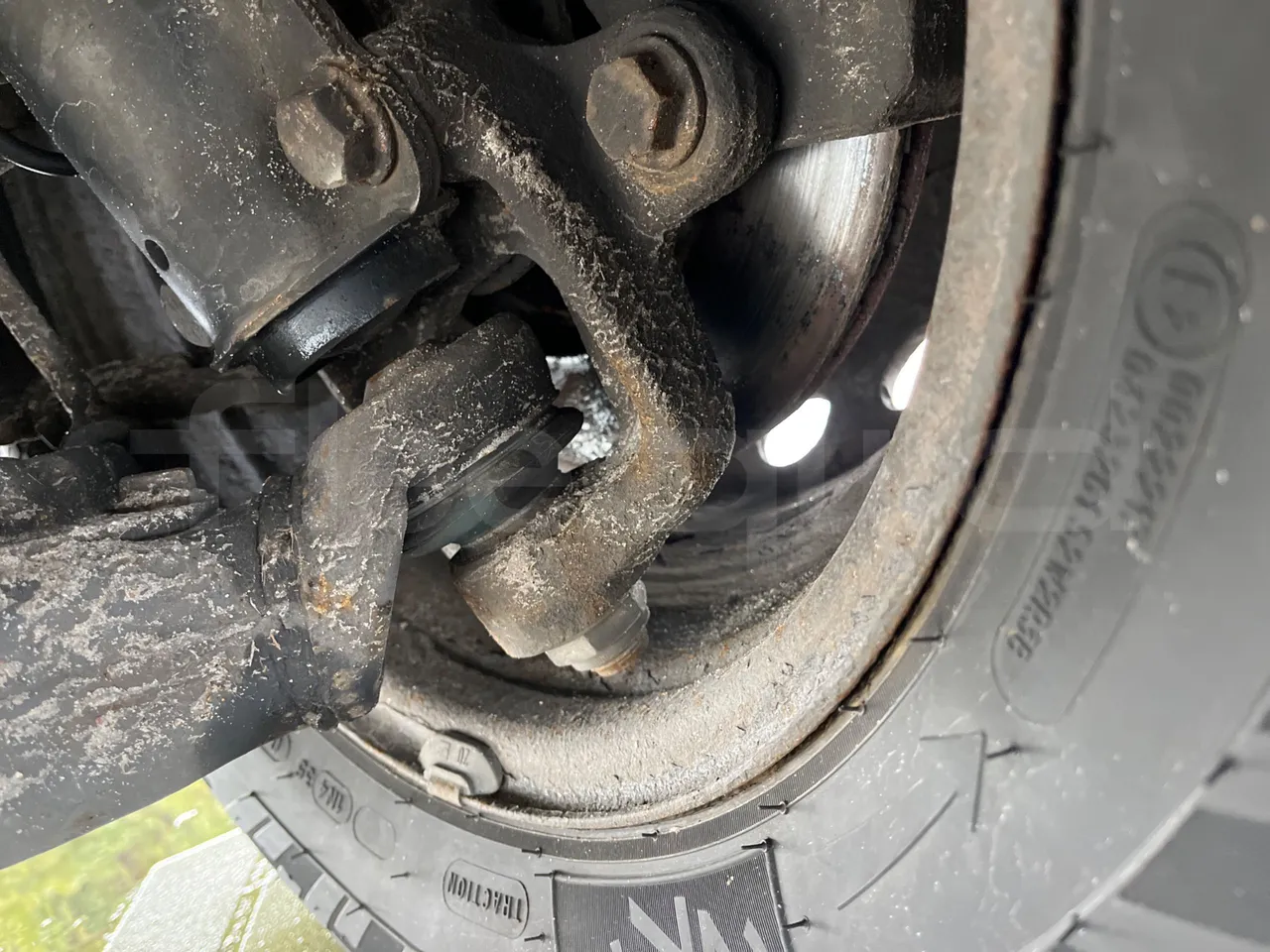 Mercedes-Benz 313 CDI   CDI - Euro3 - 95kW - 5.640mt - front discs right