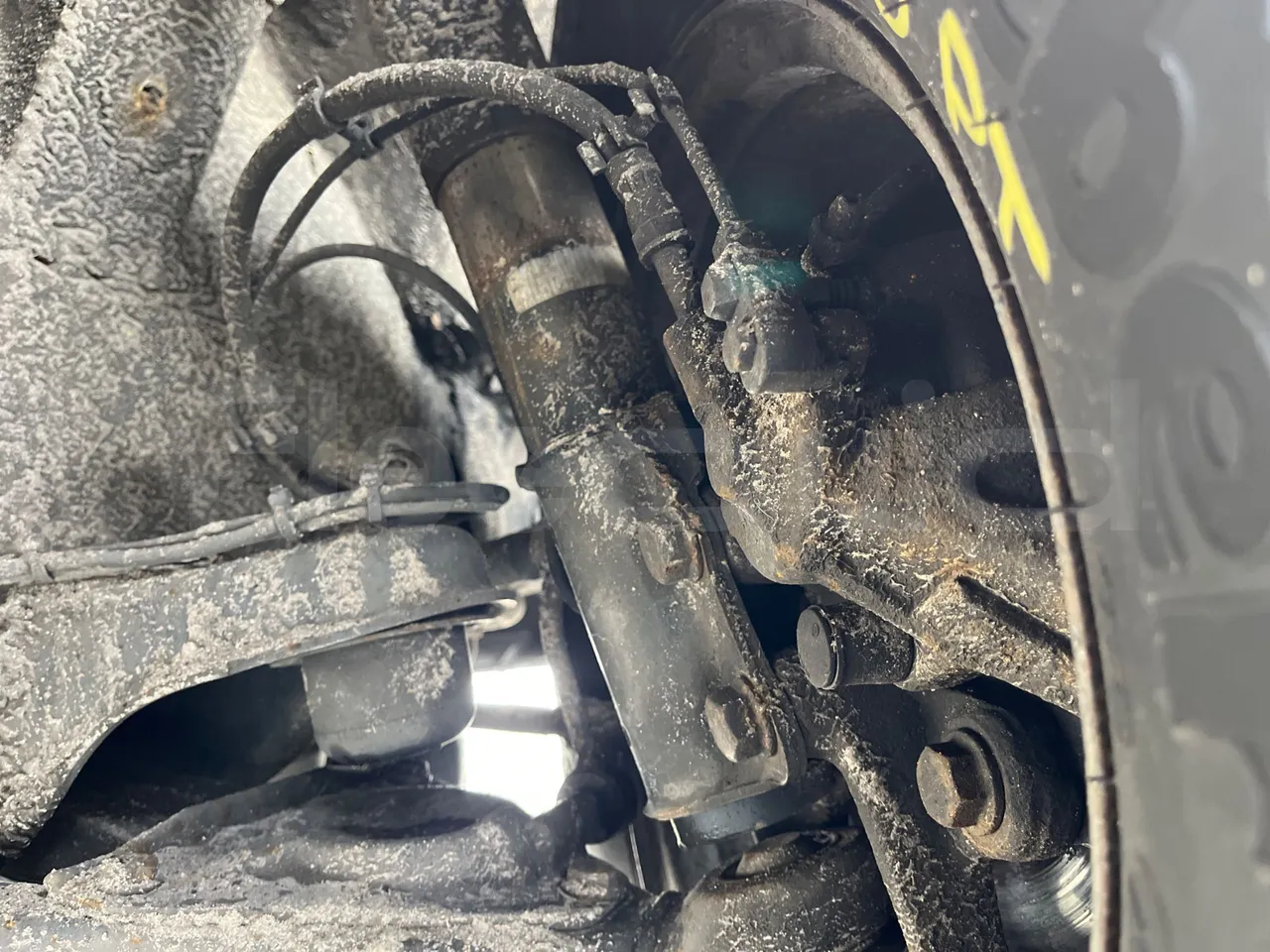 Mercedes-Benz 313 CDI   CDI - Euro3 - 95kW - 5.640mt - front shock absorbers right