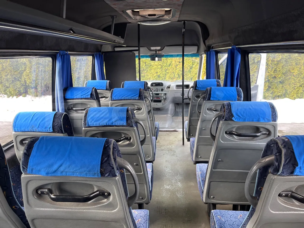 Mercedes-Benz 313 CDI   CDI - Euro3 - 95kW - 5.640mt - forward view all seats last row height