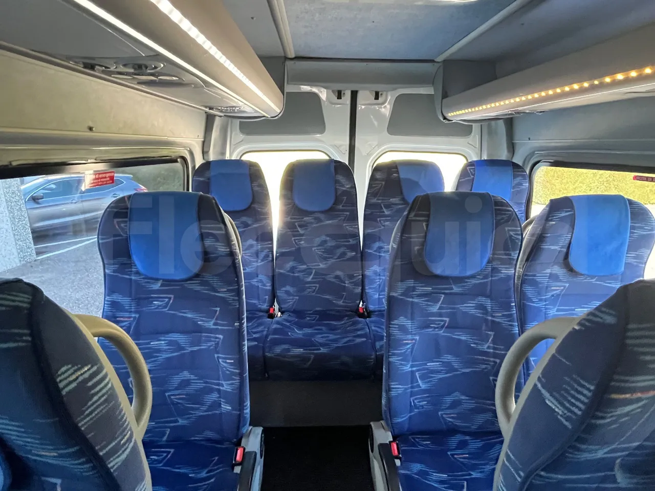 Mercedes-Benz Sprinter 906BB50 - Euro6 - 140kW - 7.361mt - single seat detail