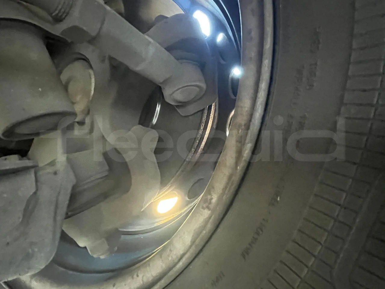 Mercedes-Benz Sprinter 906BB50 - Euro6 - 140kW - 7.361mt - front discs left