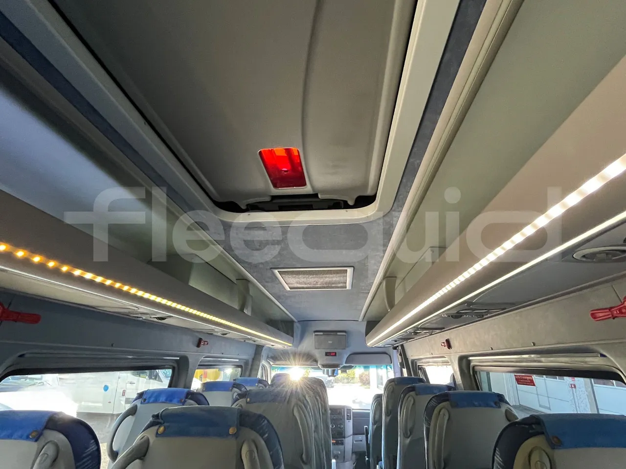Mercedes-Benz Sprinter 906BB50 - Euro6 - 140kW - 7.361mt - overhead compartments photo