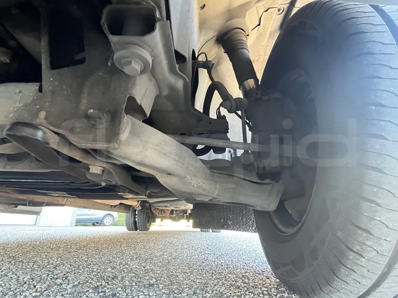 Mercedes-Benz Sprinter 906BB50 - Euro6 - 140kW - 7.361mt - front axle left side